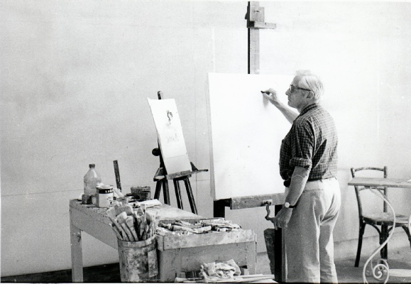 Michel RODDE à l'oeuvre dans son atelier